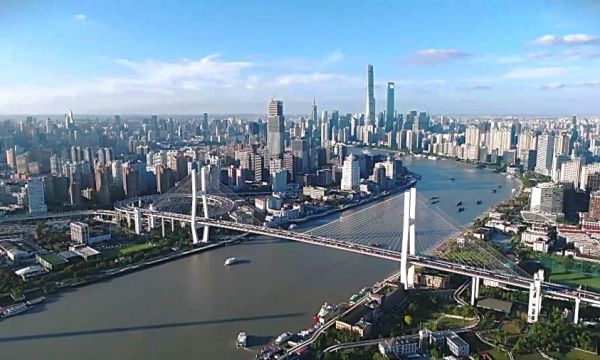 La vida nocturna en China combina cultura, turismo y entretenimiento